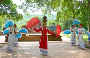 Vũ điệu Chăm – Hồn văn hoá Champa sống động giữa thung lũng Mỹ Sơn