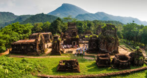 Khám phá Mỹ Sơn thật dễ – Giá vé, khoảng cách & cách đi bạn nên biết